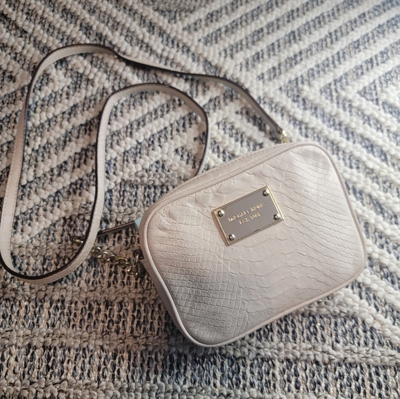 Michael Michael Kors Jet Set Mini Bag in Creamy Snakeskin Gold Accent - Picture 2 of 9